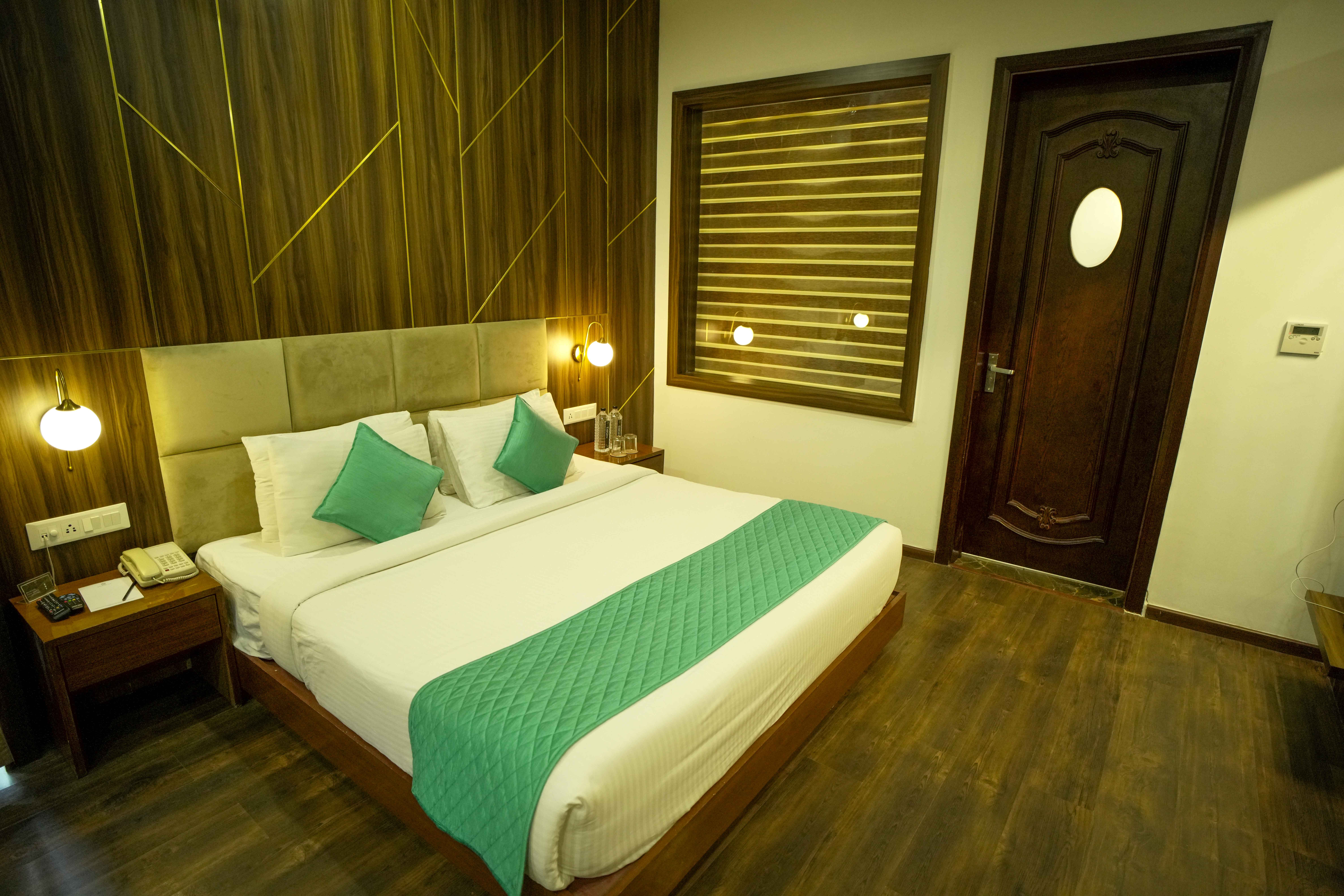 Hotel Detail 1