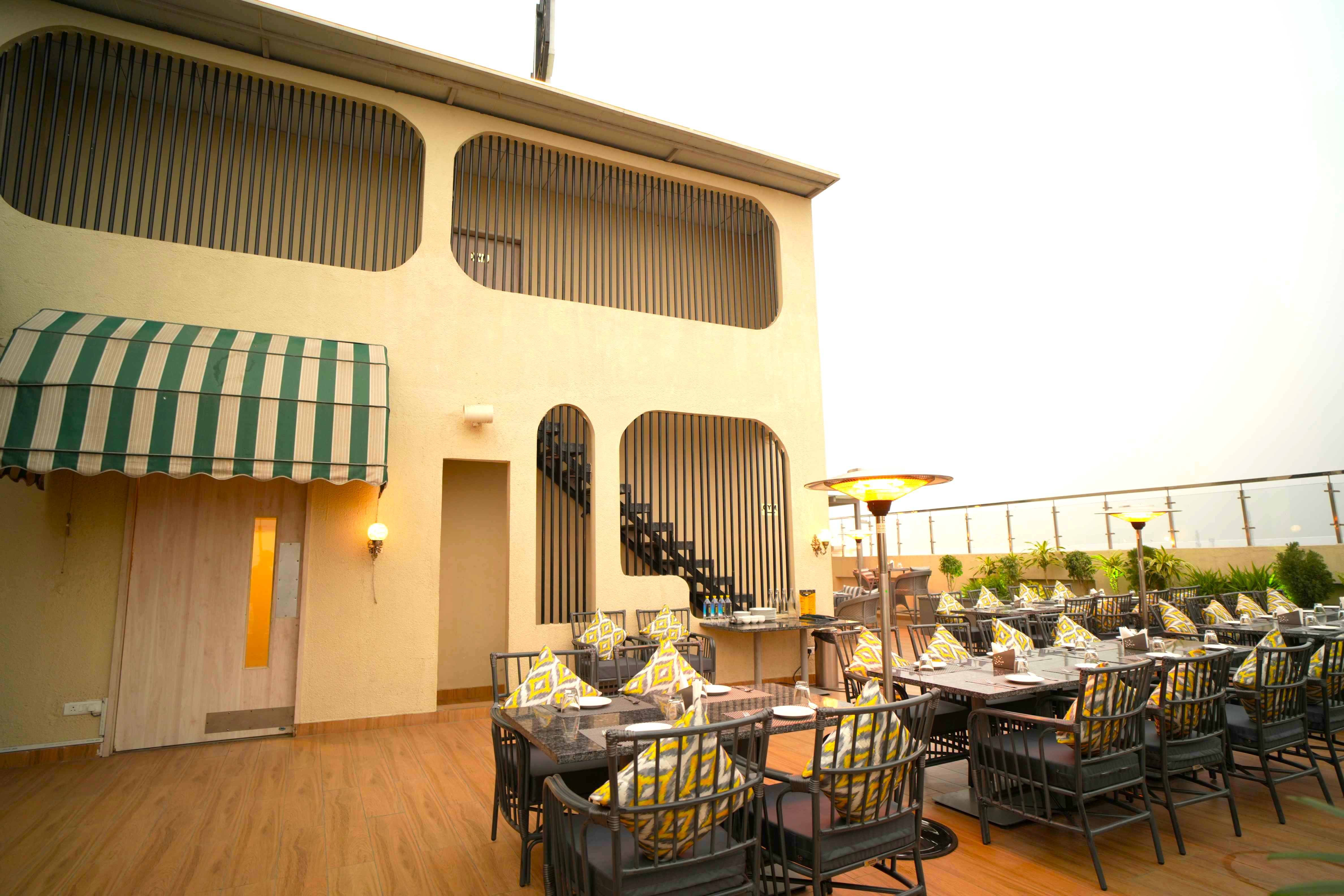 Open Terrace 2